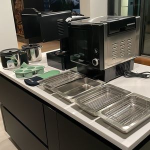 Suvie - The latest and greatest 
time-saving kitchen robot.